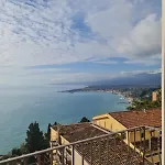 Carmela-enzo View *
